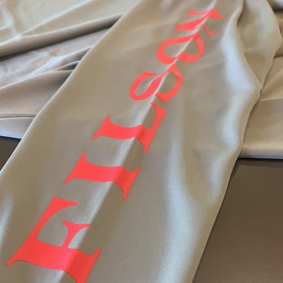 C.C. Filson Long Sleeve Barrier T-Shirt , NEW , StormGray - Picture 6 of 6